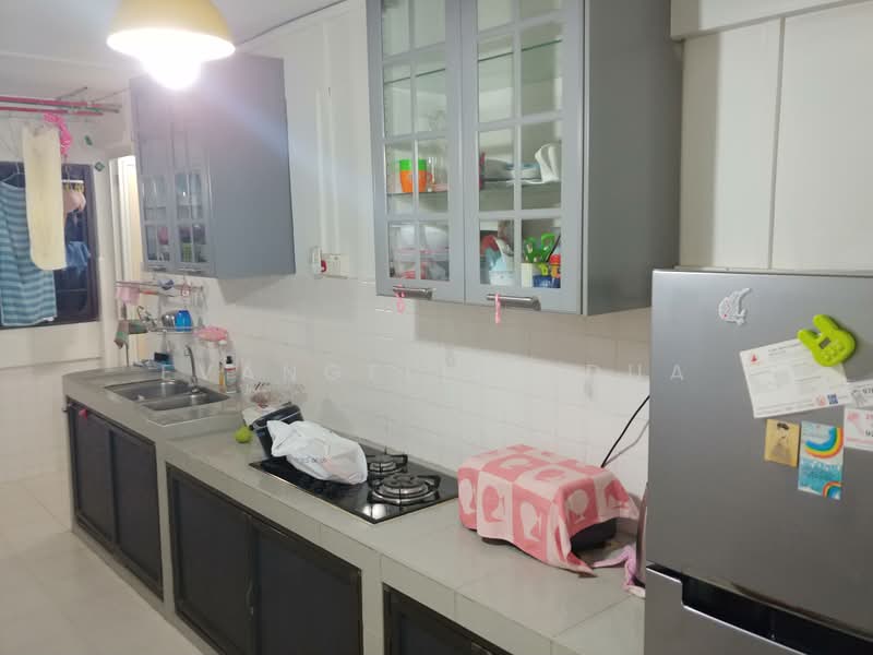 702 West Coast Road, 702 West Coast Road, 2 Bedrooms, 721 sqft, HDB Flat For Rent, by Evangeline Dua, 23774944 - PropertyGuru.com.sg