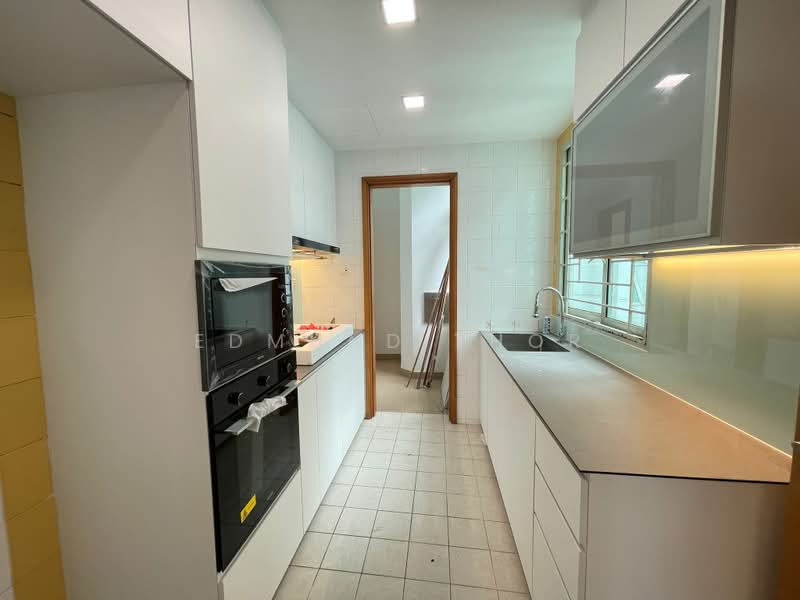Queens, 10 Stirling Road, 4 Bedrooms, 2,336 sqft, Condominium For Rent, by Edmund Thor, 23778732 - PropertyGuru.com.sg