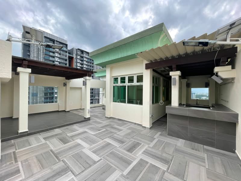 Queens, 10 Stirling Road, 4 Bedrooms, 2,336 sqft, Condominium For Rent, by Edmund Thor, 23778732 - Spacious terrace - PropertyGuru.com.sg