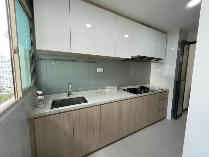Yishun Emerald, 20 Canberra Drive, 2 Bedrooms, 1,021 sqft, Condominium For Rent, by Yu Sheng Chew, 23784574 - PropertyGuru.com.sg