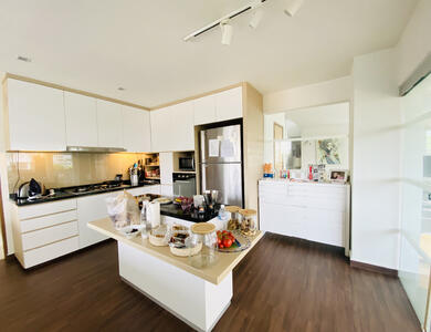 For Rent - Leonie Towers