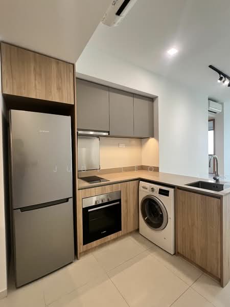 Twin VEW, 93 West Coast Vale, 2 Bedrooms, 743 sqft, Condominium For Rent, by Judy Leow, 23786740 - PropertyGuru.com.sg