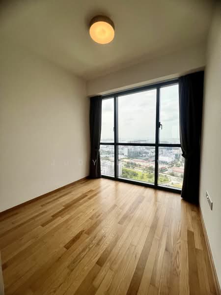Twin VEW, 93 West Coast Vale, 2 Bedrooms, 743 sqft, Condominium For Rent, by Judy Leow, 23786740 - Master bedroom - PropertyGuru.com.sg