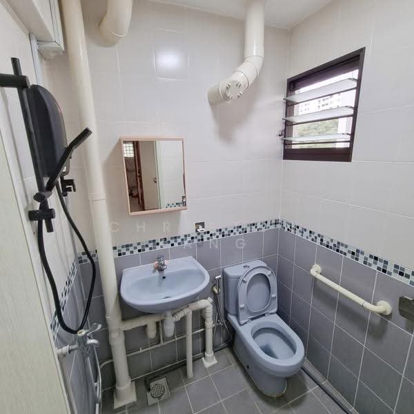 541 Ang Mo Kio Avenue 10, 541 Ang Mo Kio Avenue 10, Ang Mo Kio / Bishan / Thomson, Room Rental, 150 sqft, HDB Flat For Rent, by Christon Kang, 23788377 - PropertyGuru.com.sg