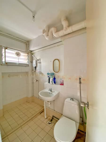 160 Pasir Ris Street 13, 160 Pasir Ris Street 13, 4 Bedrooms, 1,571 sqft, HDB Flat For Sale, by Lim Jie Han Graham, 23788556 - PropertyGuru.com.sg