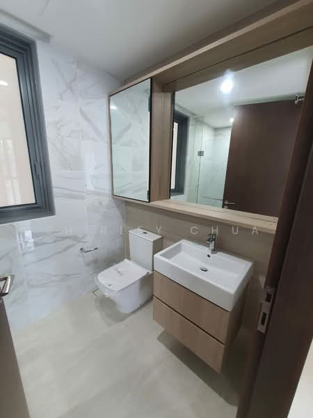 Forest Woods, , 3 Bedrooms, 915 sqft, Condominium For Rent, by Shirley Chua, 23789096 - Common toilet - PropertyGuru.com.sg