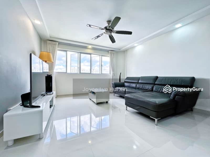 For Sale - 212 Jurong East Street 21