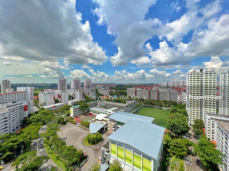 For Sale - 212 Jurong East Street 21