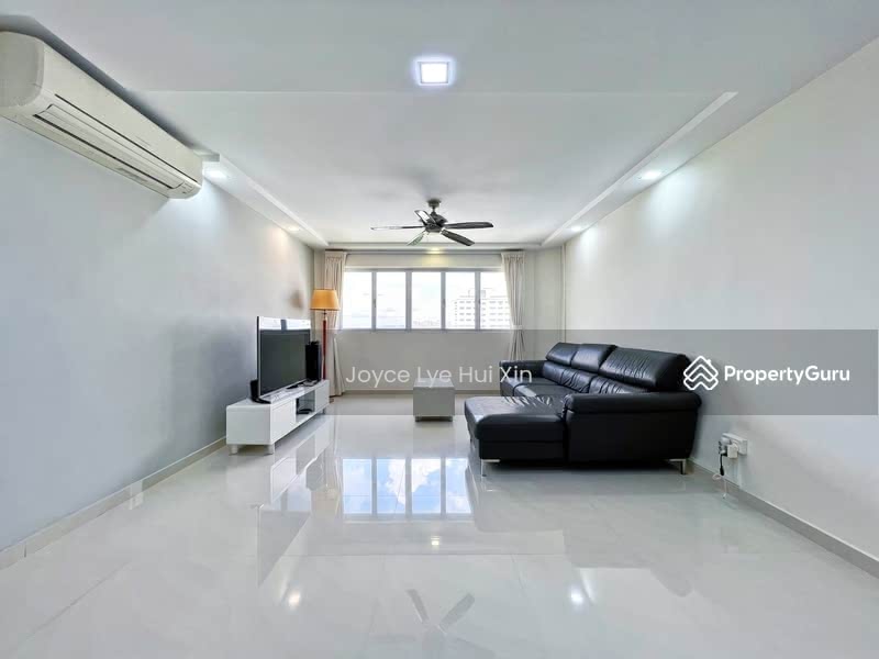 For Sale - 212 Jurong East Street 21