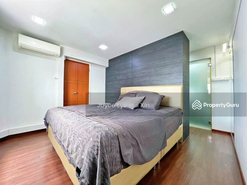 For Sale - 212 Jurong East Street 21