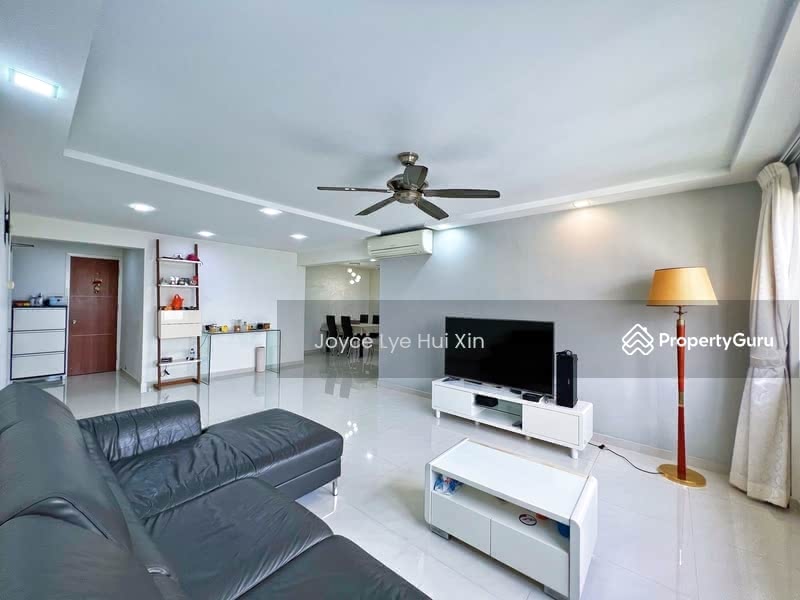 For Sale - 212 Jurong East Street 21