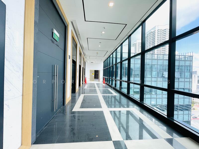 MODERN BUSINESS SPACE @ City Fringe with Grand Reception. Semi-fitted, Aircon. 5 Mins Bendemeer MRT, Size: 7000~9000 sqft. CONTACT: +6596881177 Adrian.Koh@corporatevisions.com.sg, 7,300 sqft, Light Industrial (B1) For Rent, by KOH HOONG TSE (ADRIAN), 23790707 - Main door with Lift Lobby Frontage - CommercialGuru.com.sg