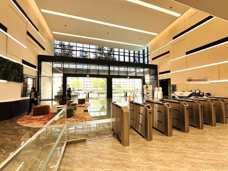 MODERN BUSINESS SPACE @ City Fringe with Grand Reception. Semi-fitted, Aircon. 5 Mins Bendemeer MRT, Size: 7000~9000 sqft. CONTACT: +6596881177 Adrian.Koh@corporatevisions.com.sg, 7,300 sqft, Light Industrial (B1) For Rent, by KOH HOONG TSE (ADRIAN), 23790707 - Premium Hotel style Lift Lobby at down to earth rental - CommercialGuru.com.sg