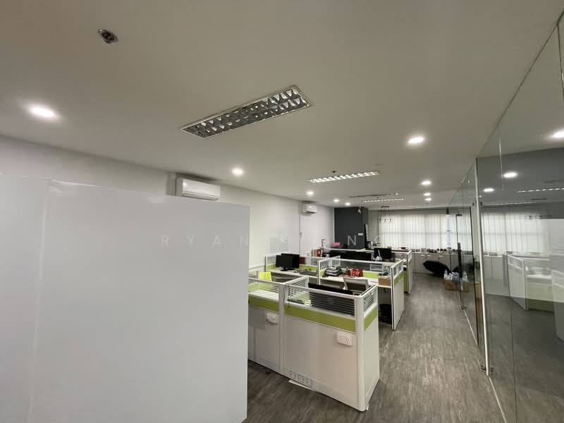 Ubi Techpark, 10 Ubi Crescent, 1,400 sqft, Light Industrial (B1) For Rent, by Ryan Wong, 23791332 - CommercialGuru.com.sg