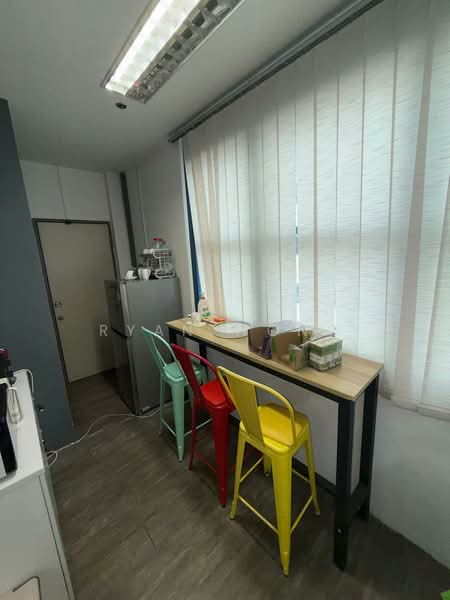 Ubi Techpark, 10 Ubi Crescent, 1,400 sqft, Light Industrial (B1) For Rent, by Ryan Wong, 23791332 - CommercialGuru.com.sg