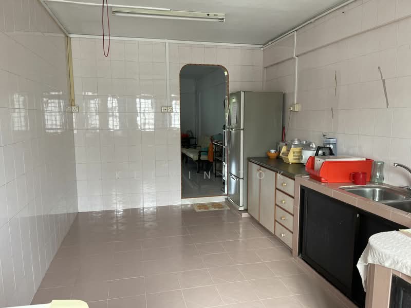 524 Jurong West Street 52, 524 Jurong West Street 52, 2 Bedrooms, 721 sqft, HDB Flat For Rent, by Kelvin Tok, 23792069 - PropertyGuru.com.sg