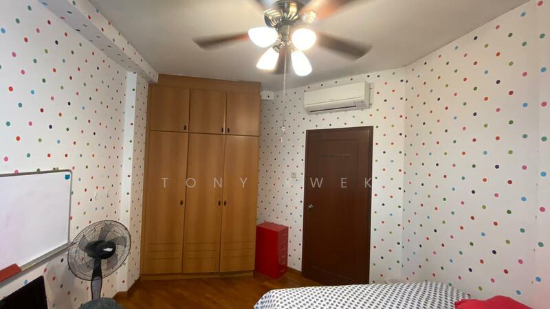 Northoaks, 30 Woodlands Cresent, 3 Bedrooms, 1,291 sqft, Condominium For Rent, by Tony Kwek, 23792107 - PropertyGuru.com.sg