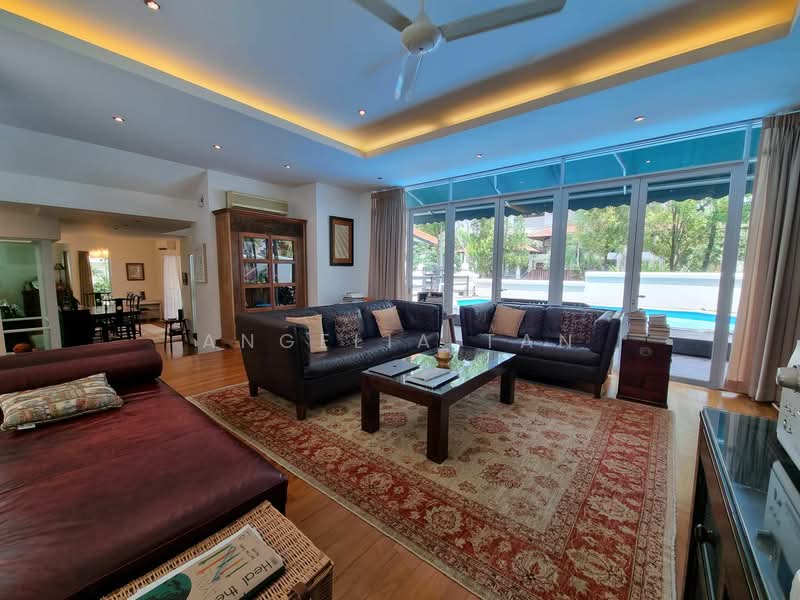 Woodgrove Estate, 22 Woodgrove Avenue, 6 Bedrooms, 5,000 sqft, Detached House For Sale, by Angelia Tan, 23792366 - Living room - PropertyGuru.com.sg