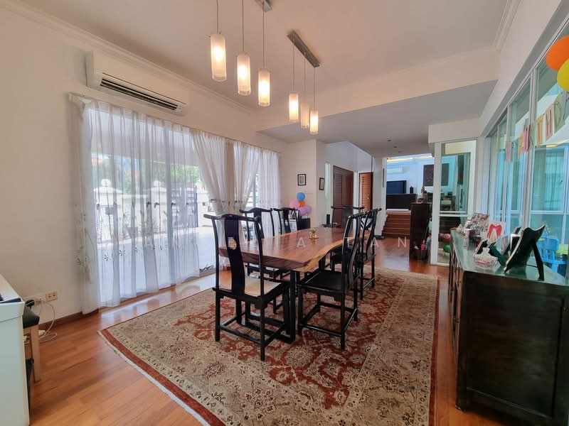 Woodgrove Estate, 22 Woodgrove Avenue, 6 Bedrooms, 5,000 sqft, Detached House For Sale, by Angelia Tan, 23792366 - Dining room - PropertyGuru.com.sg