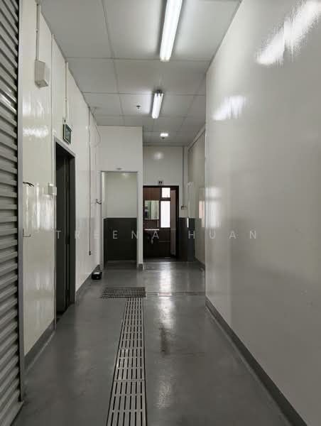 Food Concept @ Pandan, 239 Pandan Loop, 4,100 sqft, Factory / Workshop (B2) For Rent, by Treena Huan, 23793182 - CommercialGuru.com.sg
