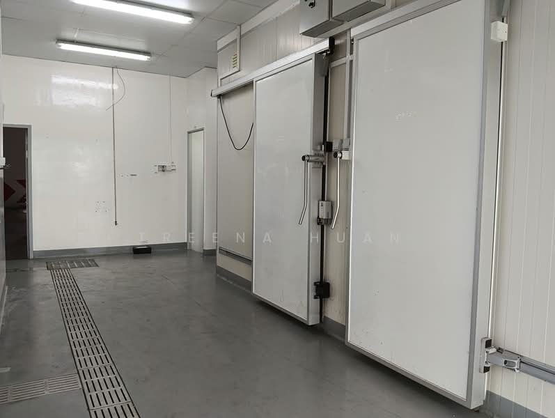 Food Concept @ Pandan, 239 Pandan Loop, 4,100 sqft, Factory / Workshop (B2) For Rent, by Treena Huan, 23793182 - CommercialGuru.com.sg