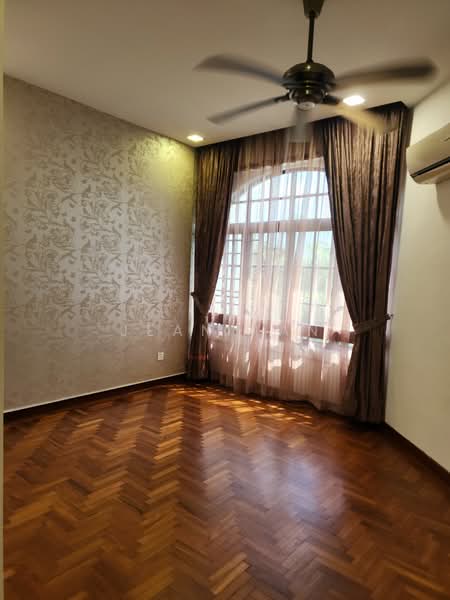 Trevose Park, 66 Trevose Crescent, 3 Bedrooms, 1,701 sqft, Condominium For Rent, by Jean Tan, 23795845 - Master brm - PropertyGuru.com.sg
