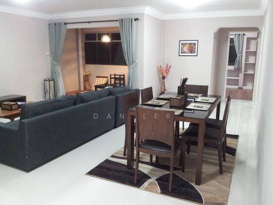 For Rent - 187B Rivervale Drive