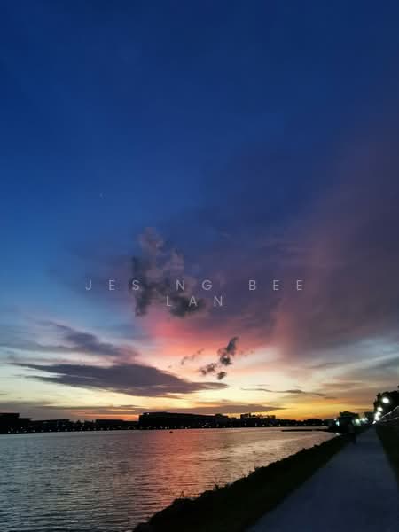 411 Pandan Gardens, 411 Pandan Gardens, Room Rental, 150 sqft, HDB Flat For Rent, by Jes Ng Bee Lan, 23800593 - Sunset view - PropertyGuru.com.sg