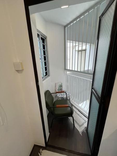 110 Pasir Ris Street 11, 110 Pasir Ris Street 11, Pasir Ris / Tampines, Room Rental, 100 sqft, HDB Flat For Rent, by Terrance Foo, 23800656 - Balcony - PropertyGuru.com.sg
