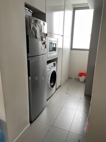 Skies Miltonia Condominium For Sale at S$ 980,000 | PropertyGuru Singapore