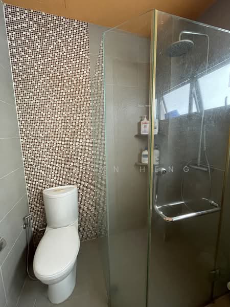 Eng Kong Place, Eng Kong Place, 3 Bedrooms, 2,800 sqft, Terraced House For Rent, by Gillian Heng, 23802213 - PropertyGuru.com.sg