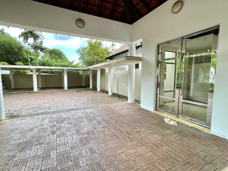 Belmont GCB with swimming pool, lush courtyard and large driveway., Belmont Road, 5 Bedrooms, 7,200 sqft, Good Class Bungalow For Rent, by Bhavina Kaur, 23804228 - PropertyGuru.com.sg