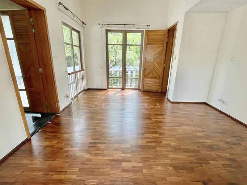 Belmont GCB with swimming pool, lush courtyard and large driveway., Belmont Road, 5 Bedrooms, 7,200 sqft, Good Class Bungalow For Rent, by Bhavina Kaur, 23804228 - PropertyGuru.com.sg