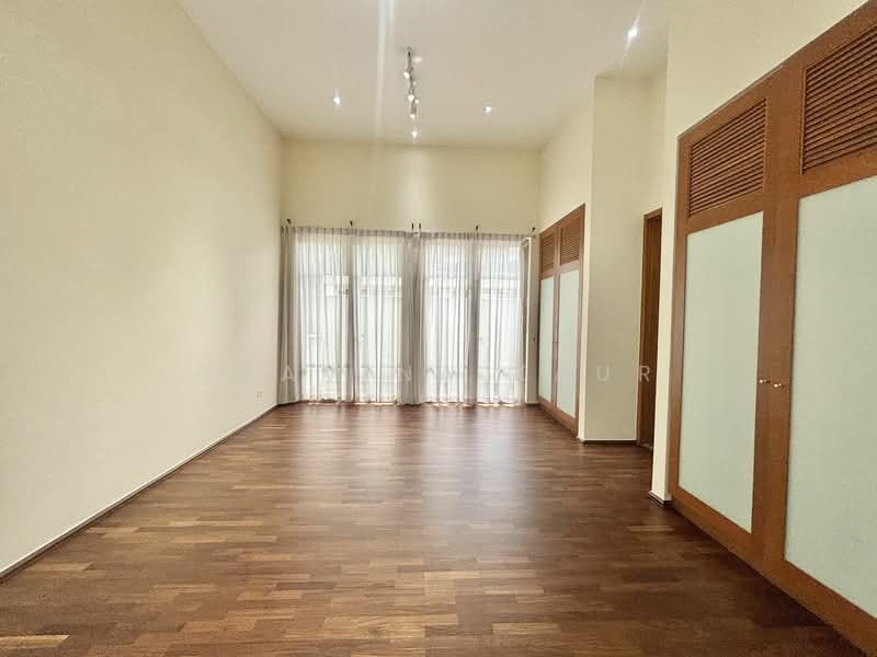 Belmont GCB with swimming pool, lush courtyard and large driveway, Belmont Road, 5 Bedrooms, 7,200 sqft, Good Class Bungalow For Rent, by Bhavina Kaur, 23804228 - PropertyGuru.com.sg