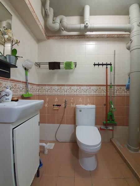 For Rent - 686B Woodlands Drive 73