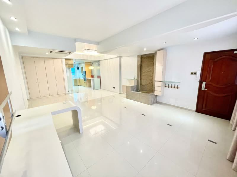 The Stradia, , 3 Bedrooms, 1,519 sqft, Walk-up Apartment For Rent, by Chew Hock Ngee, 23804595 - HALL - PropertyGuru.com.sg