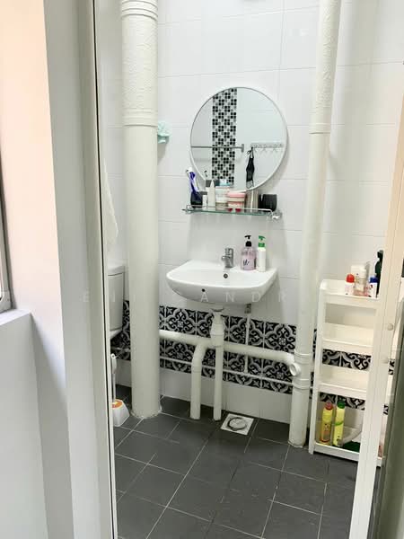 854 Tampines Street 82, 854 Tampines Street 82, Room Rental, 300 sqft, HDB Flat For Rent, by Eni Candra, 23805231 - PropertyGuru.com.sg