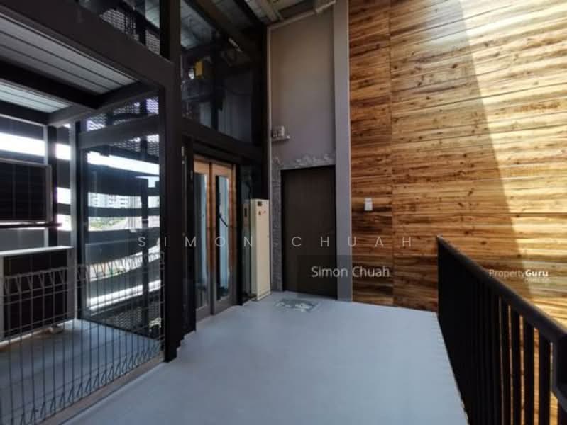 Level 3 Luxury 1 Bedroom Studio Near Serangoon MRT, Lorong Penchalak, 1 Bedroom, 680 sqft, Semi-Detached House For Rent, by Simon Chuah, 23805824 - PropertyGuru.com.sg