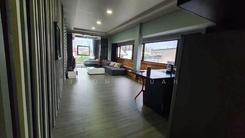 Level 3 Luxury 1 Bedroom Studio Near Serangoon MRT, Lorong Penchalak, 1 Bedroom, 680 sqft, Semi-Detached House For Rent, by Simon Chuah, 23805824 - PropertyGuru.com.sg