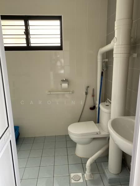 For Rent - 652 Hougang Avenue 8