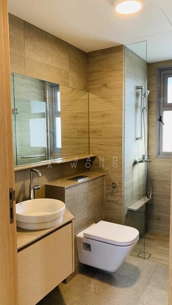 Master Bedroom Toilet