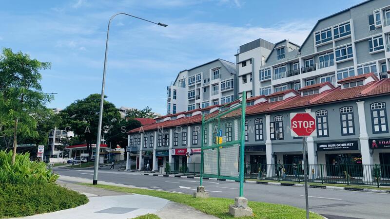 Nearby Amenities and Eateries 