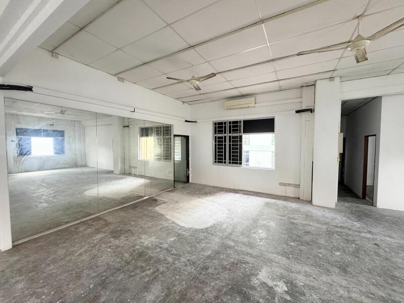 Geylang Road, , 2,000 sqft, Shop / Shophouse For Rent, by Nick Loi, 23807778 - CommercialGuru.com.sg