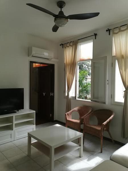 1-bedroom apartment Telok Ayer Raffles Place Chinatown MRT, Gemmill Lane, Chinatown / Tanjong Pagar, 1 Bedroom, 420 sqft, Apartment For Rent, by Yin Lim, 23808650 - PropertyGuru.com.sg