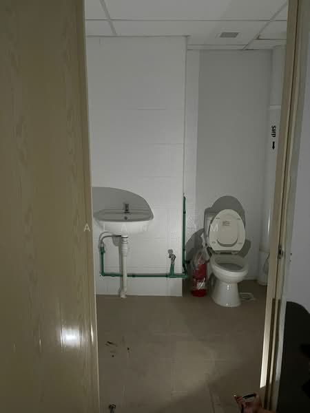 Oxley BizHub, 61 Ubi Road 1, 1,141 sqft, Light Industrial (B1) For Rent, by Alan Sim, 23809724 - CommercialGuru.com.sg