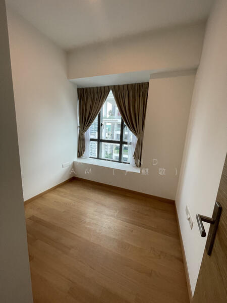 For Sale - 8 Saint Thomas