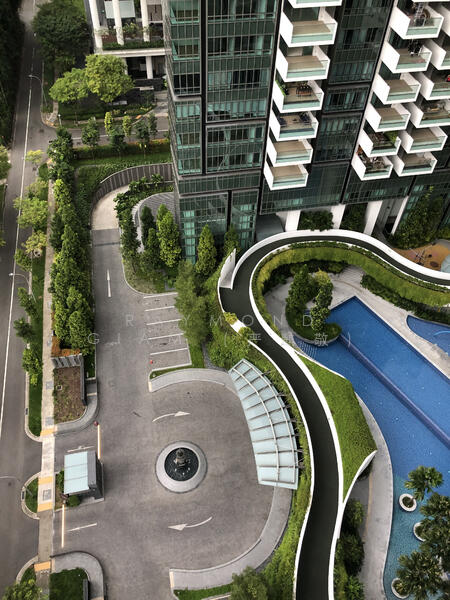 For Sale - 8 Saint Thomas