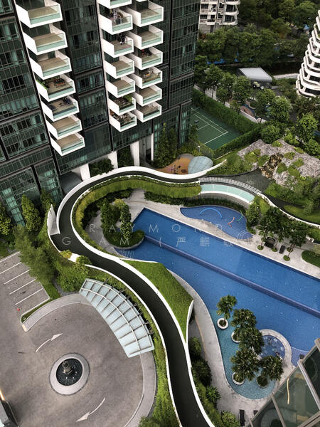 For Sale - 8 Saint Thomas