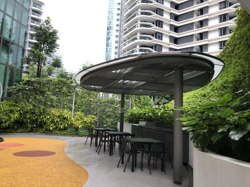 For Sale - 8 Saint Thomas