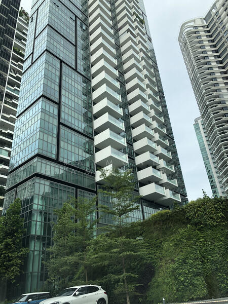 For Sale - 8 Saint Thomas